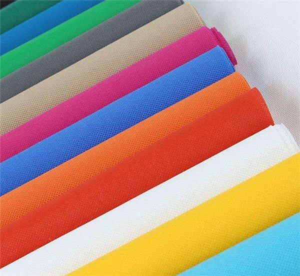  黏貼針刺無(wú)紡布的步驟