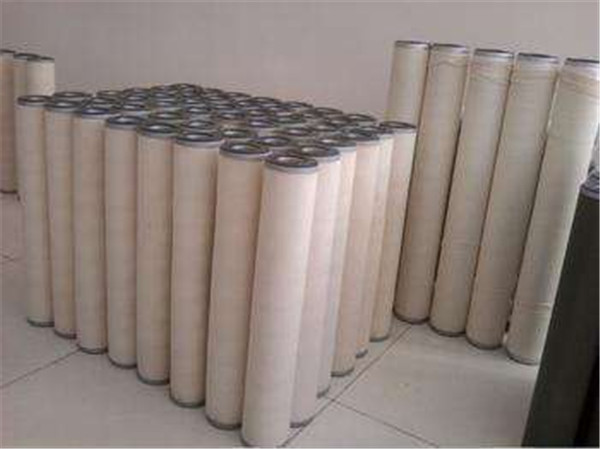  鋪設(shè)針刺無紡布的方法